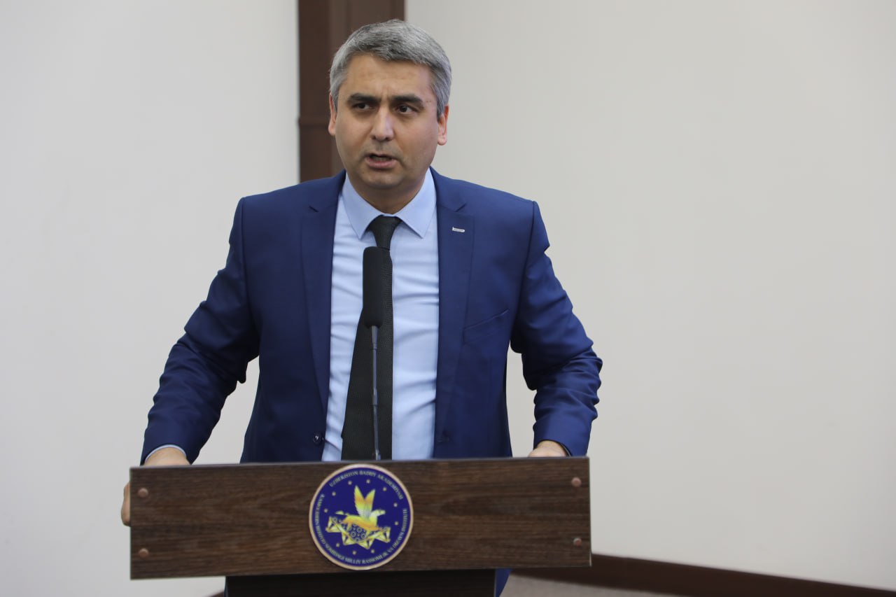 Training seminars for professors and teachers are being held at the Kamoliddin Behzod National Institute of Art and Design