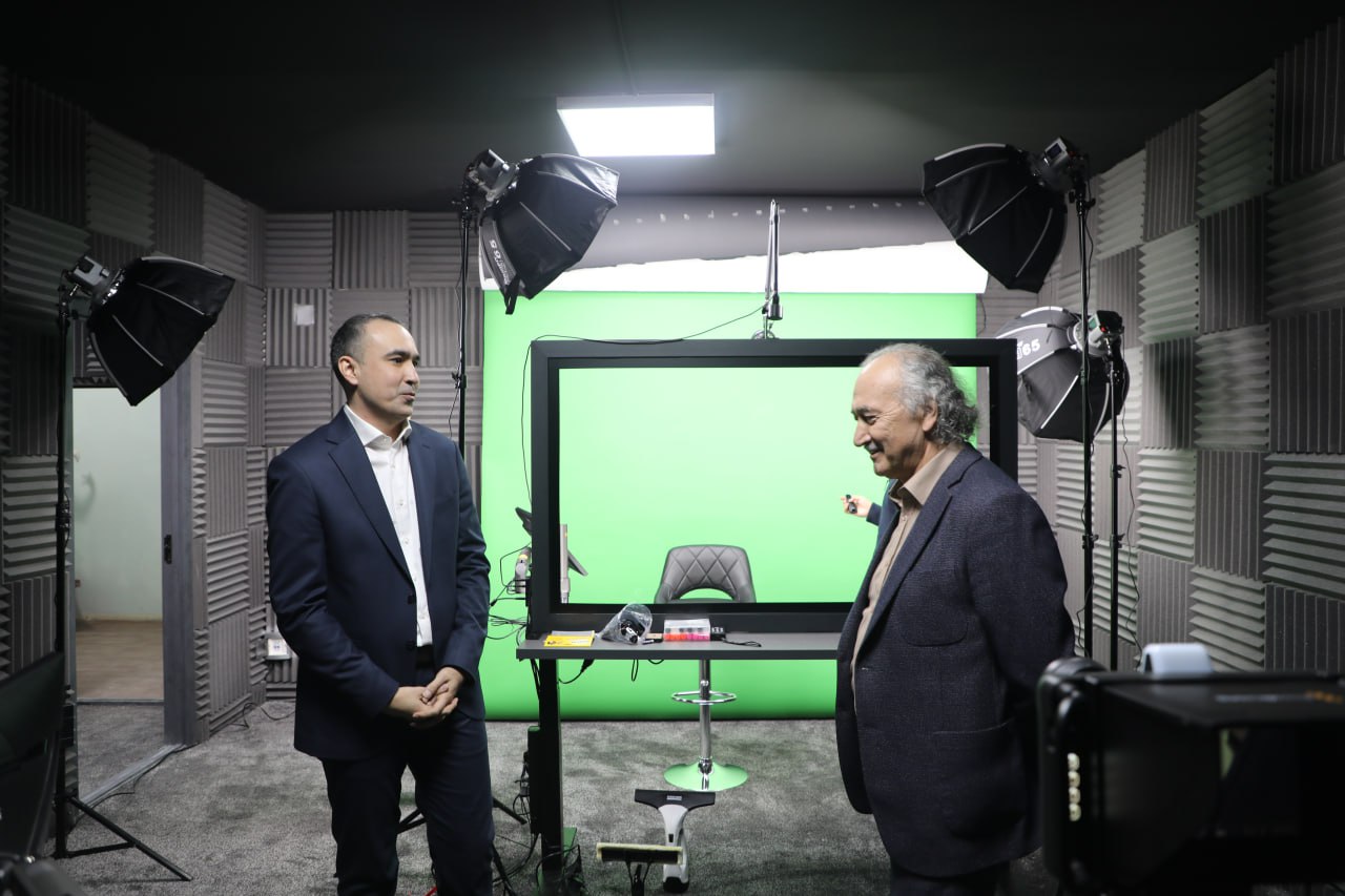 Akmal Nuridinov, Chairman of the Academy of Arts of Uzbekistan, got acquainted with the work being carried out at the Kamoliddin Behzod National Institute of Art and Design.