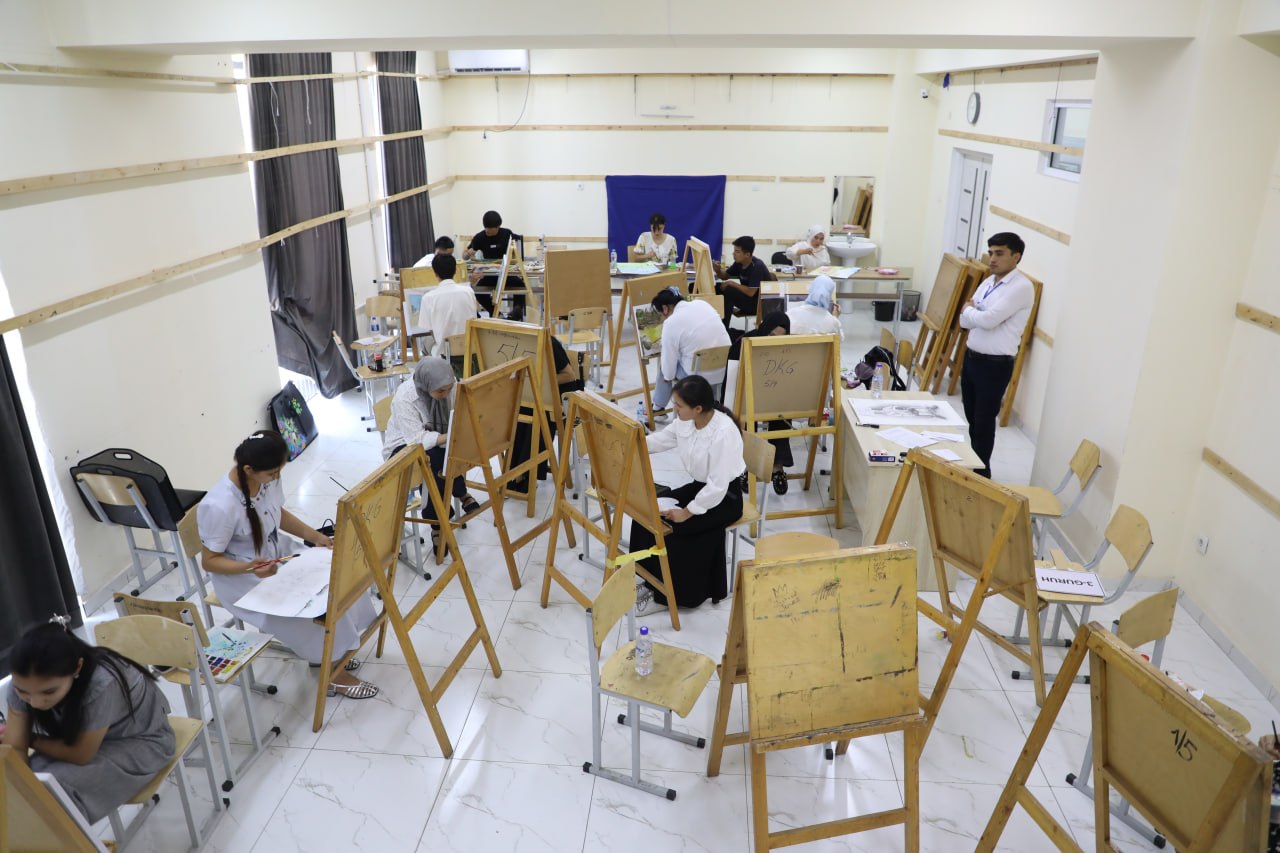The first day of the professional (creative) entrance examinations for the 2026–2027 academic year has concluded in accordance with the established procedures at the Kamoliddin Behzod National Institute of Art and Design.