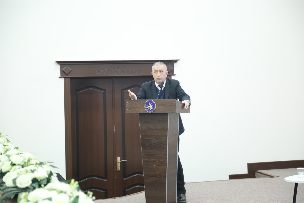 Training seminars for professors and teachers are being organized at the Kamoliddin Behzod National Institute of Art and Design.
