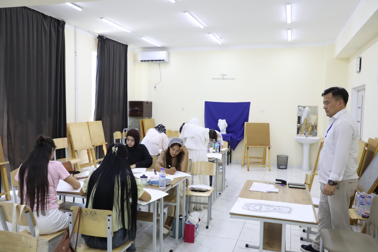 The fourth day of the professional (creative) entrance examinations for the 2026–2027 academic year has concluded in accordance with the established procedures at the Kamoliddin Behzod National Institute of Art and Design.
