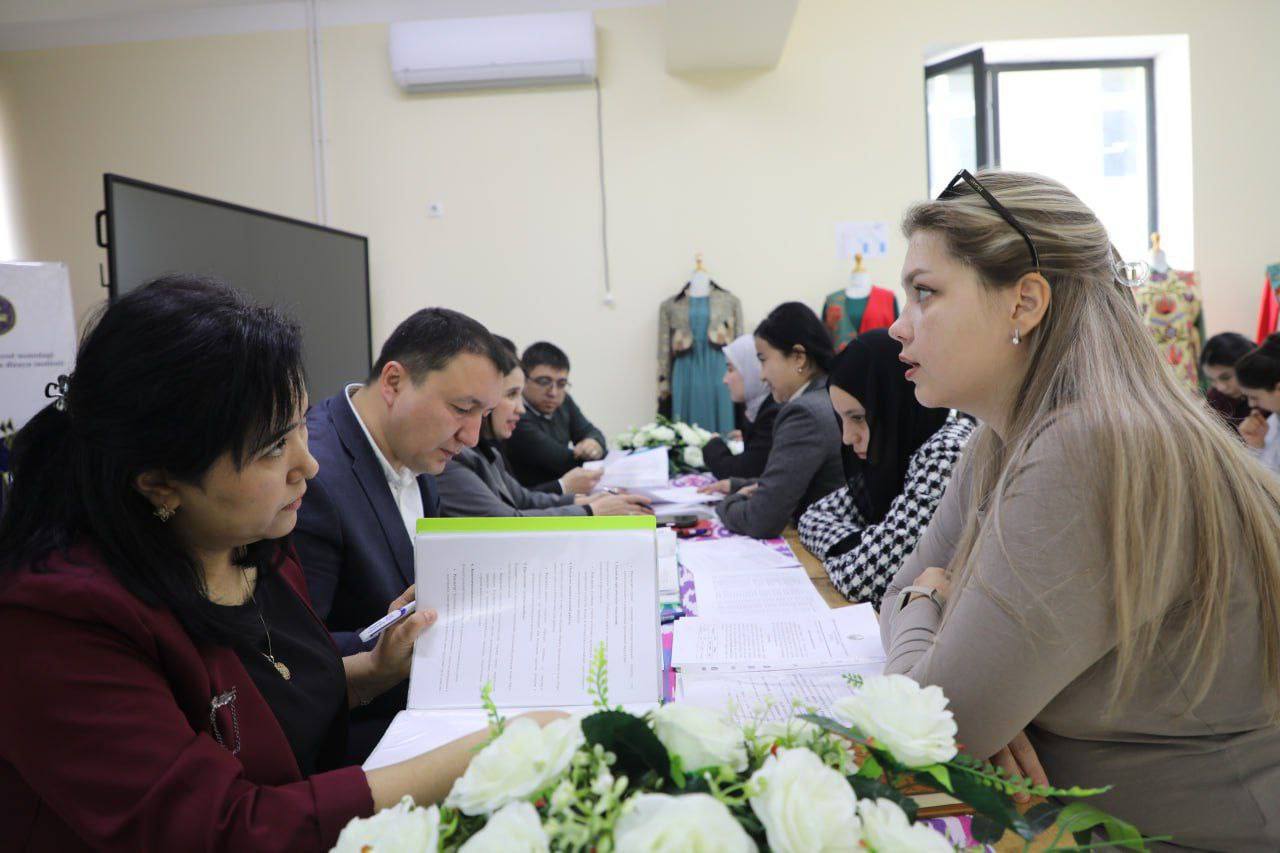 THE ACTIVITIES OF STUDENTS STUDENTS AT THE MASTER'S DEGREE LEVEL WERE MONITORED.